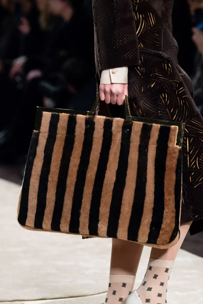 Look 102